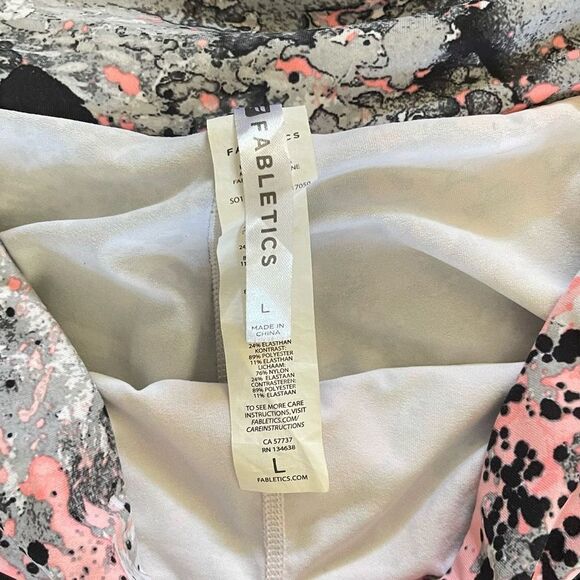 Fabletics Renata Black Mesh Overlay Shorts Women’s Size Large - Picture 3 of 6